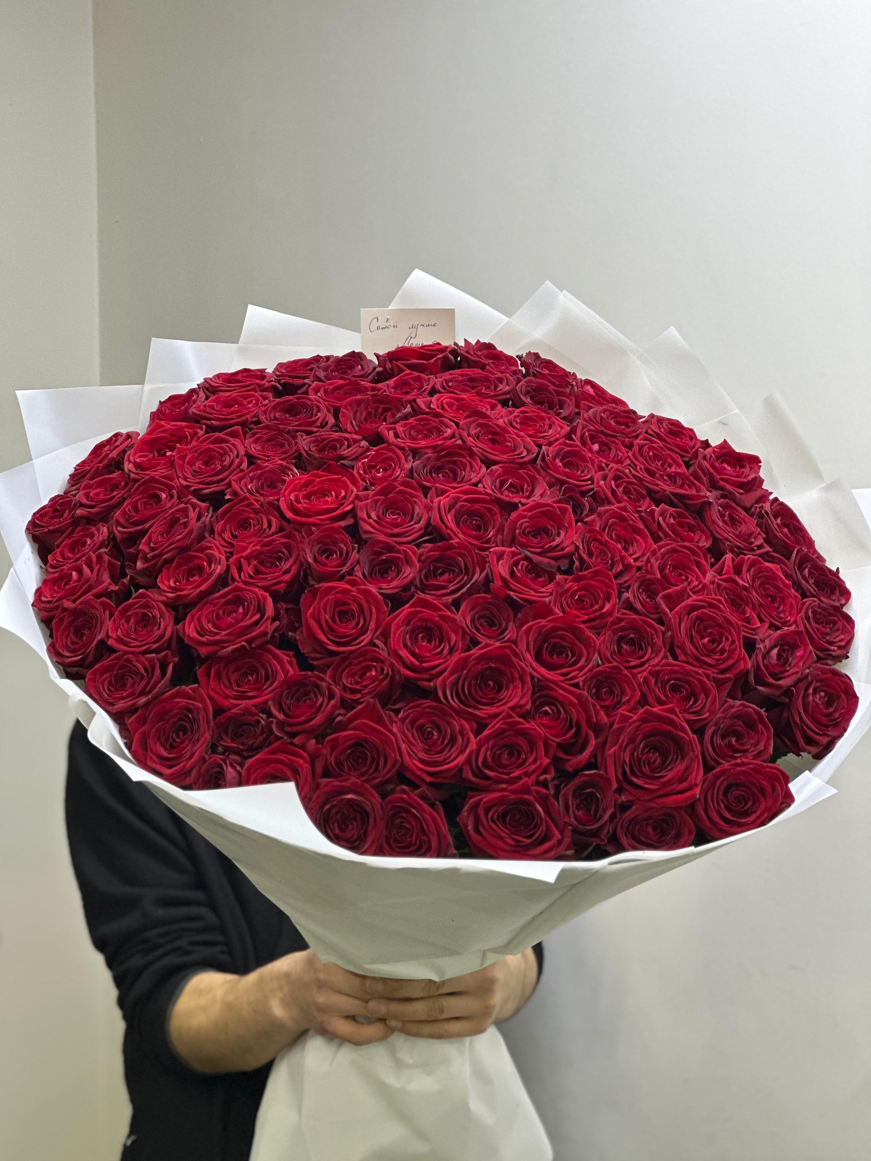 Букет из 101 розы